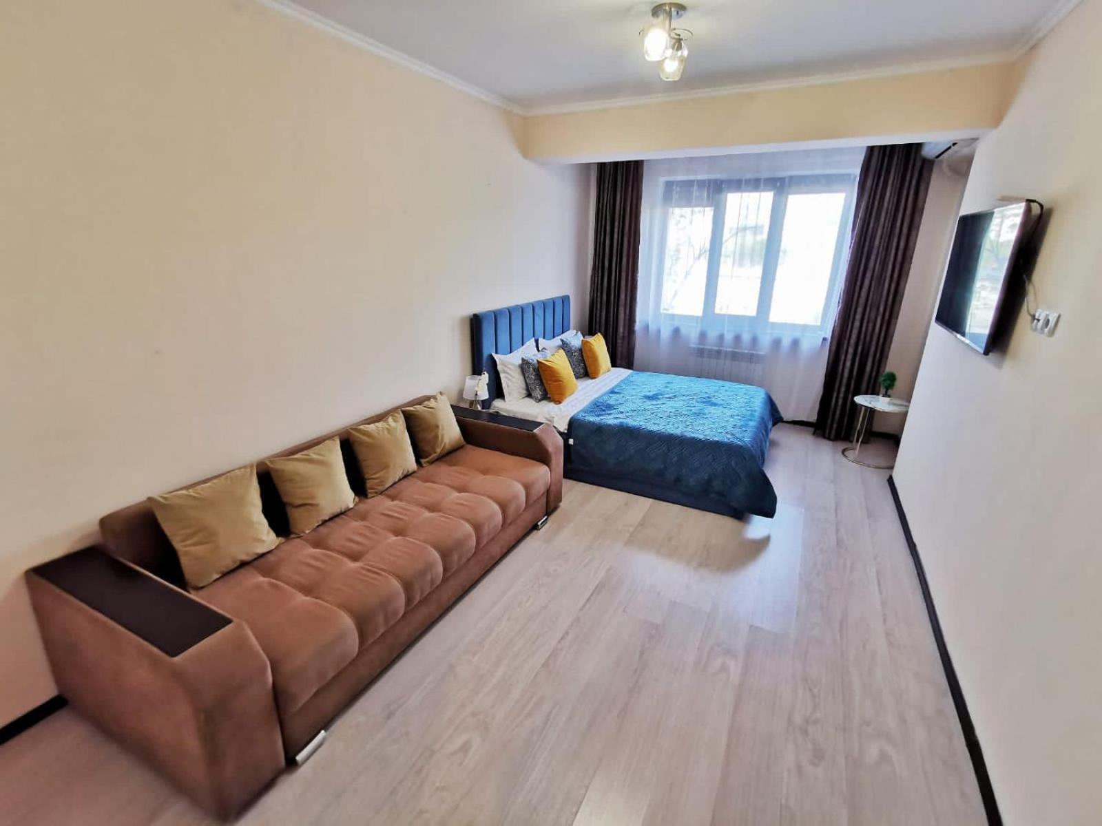 Apartment Dzhetysuskaya 4