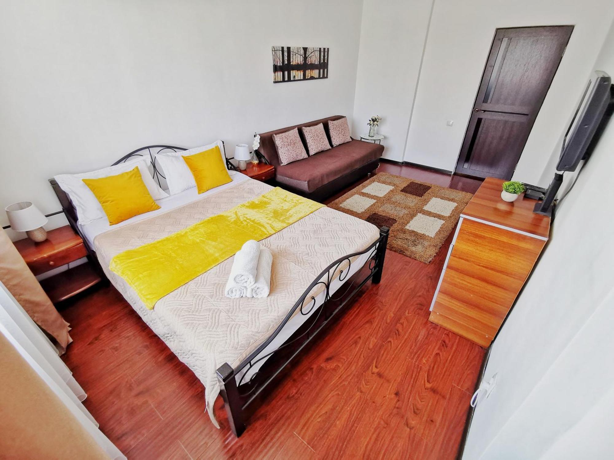 Apartment Dzhetysuskaya 4