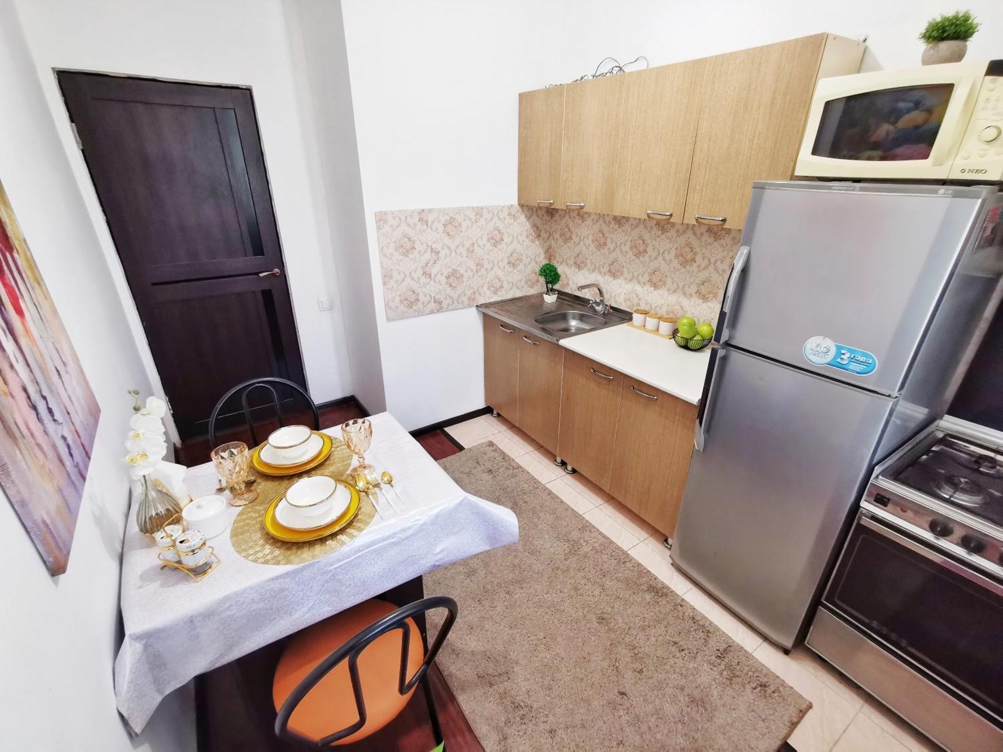 Dzhetysuskaya 4 * Almaty