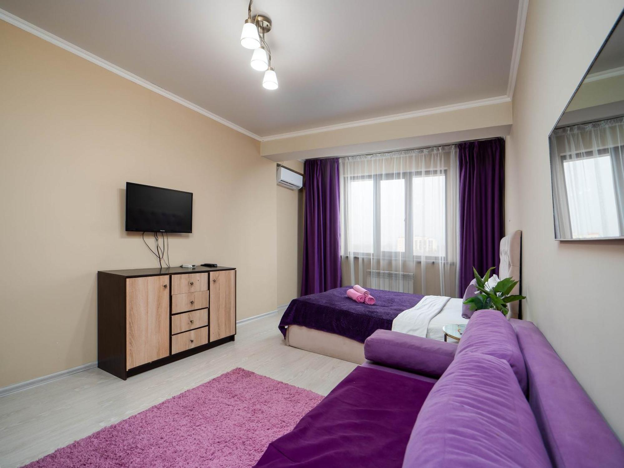 Apartment Dzhetysuskaya 4 Almaty
