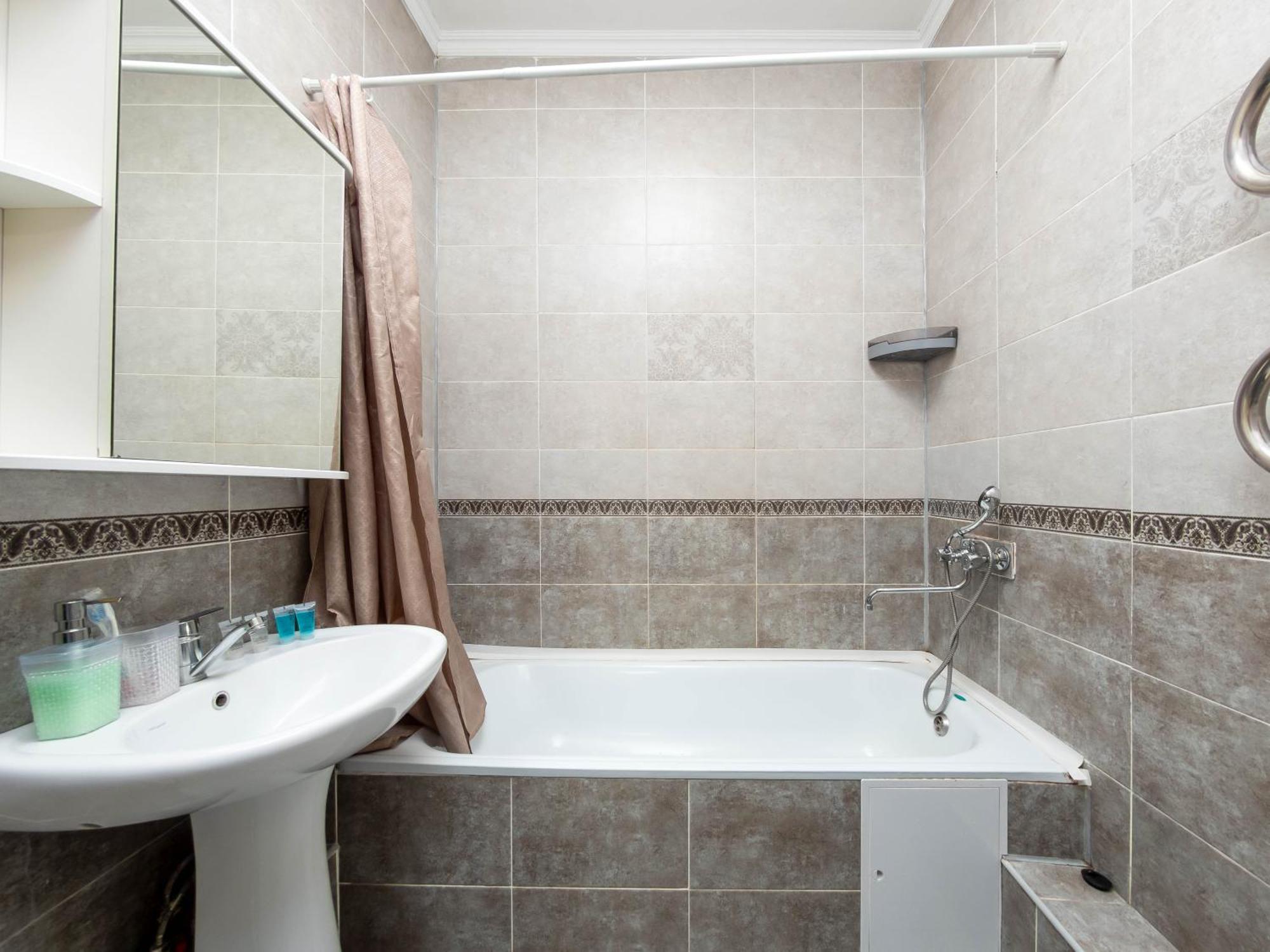 Dzhetysuskaya 4 Apartment